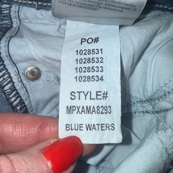 NYDJ Marilyn Straight Leg Jeans Bluewater Wash Release Hem | Size 4 - Picture 14 of 16